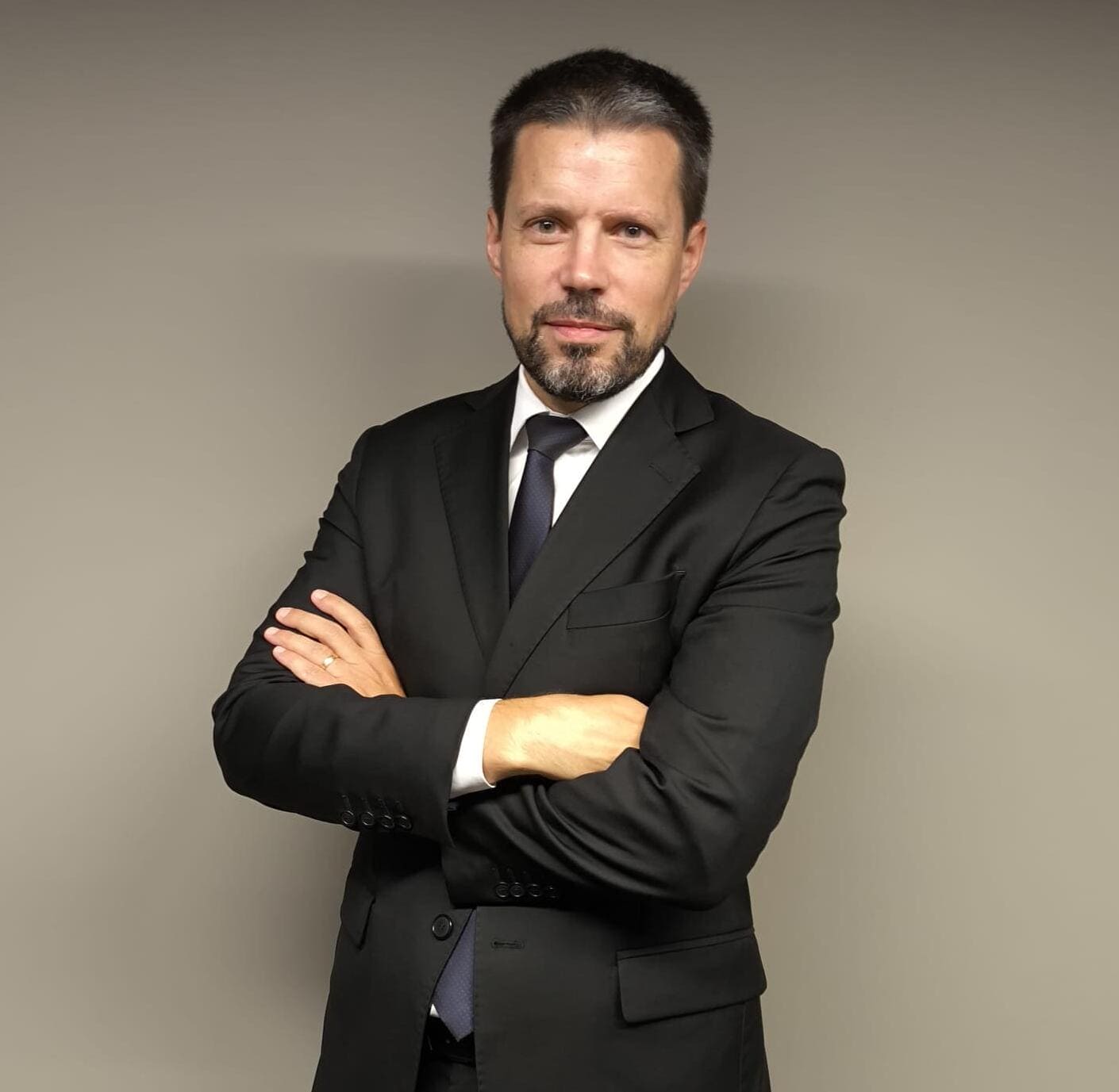 Healthcare Activos incorpora a un exdirectivo de Quirónsalud para liderar su estrategia hospitalaria.